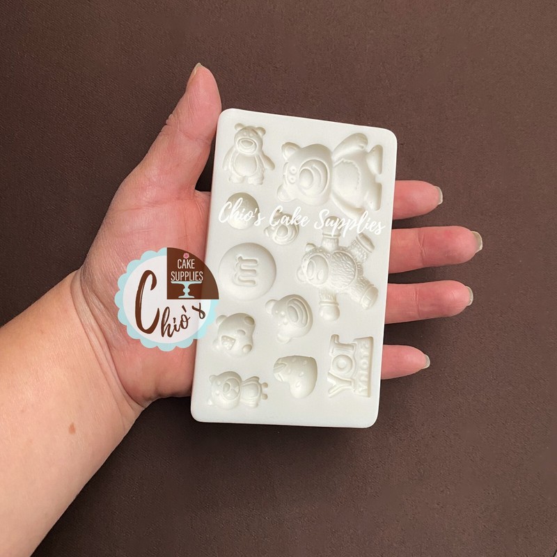 Huggin Teddy Bear Themed Silicone Mold, 11 different cavities gallery
