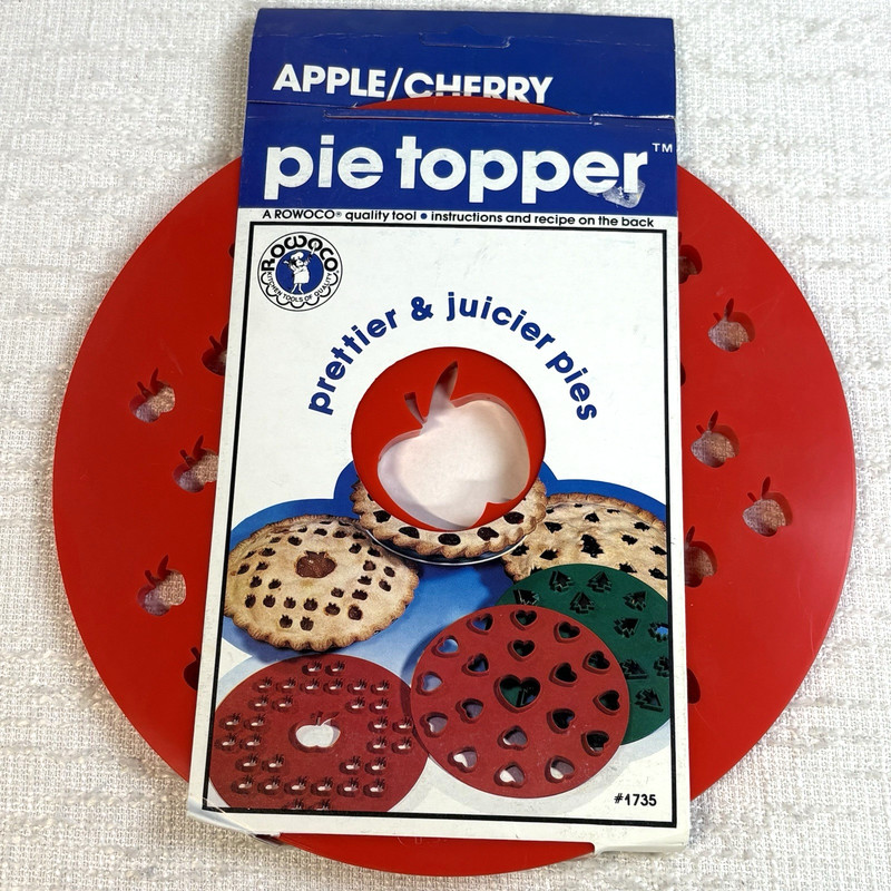 Vintage Apple Cherry Pie Topper Cut-Out Baking Tool Gadget Rowoco 1987 NEW