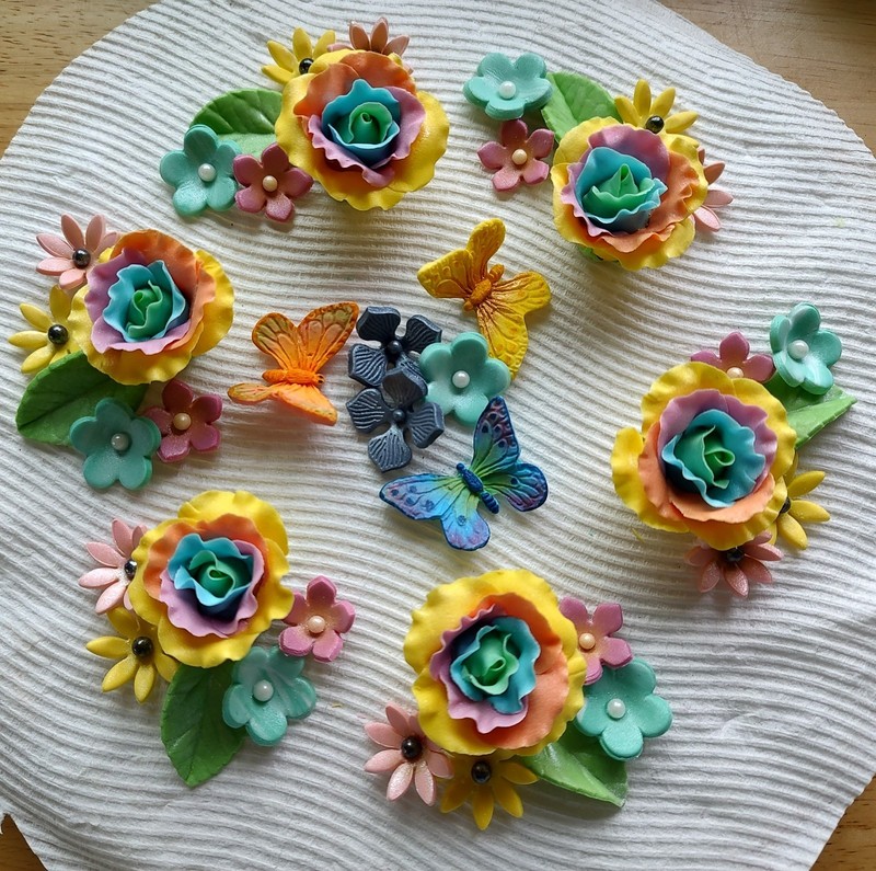 GUM PASTE BUTTERFLIES & ROSES ASSORTMENT: Decorate Your Own Cakes & Cupcakes!! gallery