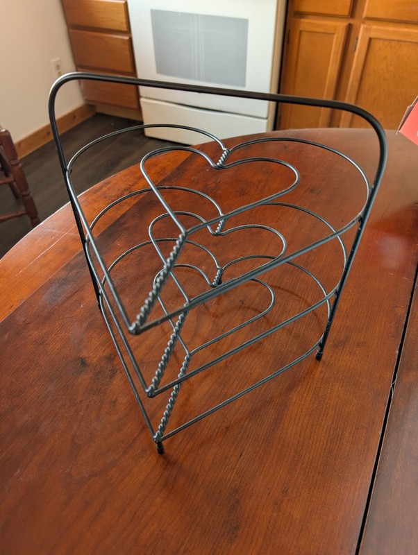 Triple VALENTINE Threat! Retro 3-tier HEART SHAPED Pie/Plate stand