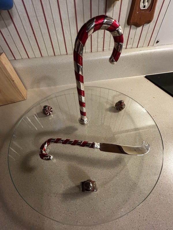 Godinger Silver Plated Candy Cane Design 12" Dia. Cake Stand with Cake Server