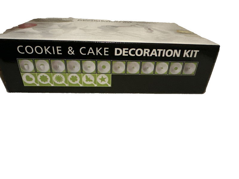 Homemate Cookie & Cake Decoration Kit Manual Press Preowned gallery