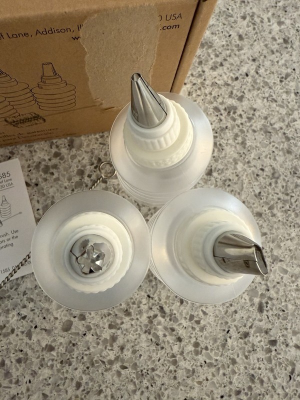 Pampered Chef Decorator Bottle Set 1585 w/cleaning brush and instructions NIB gallery