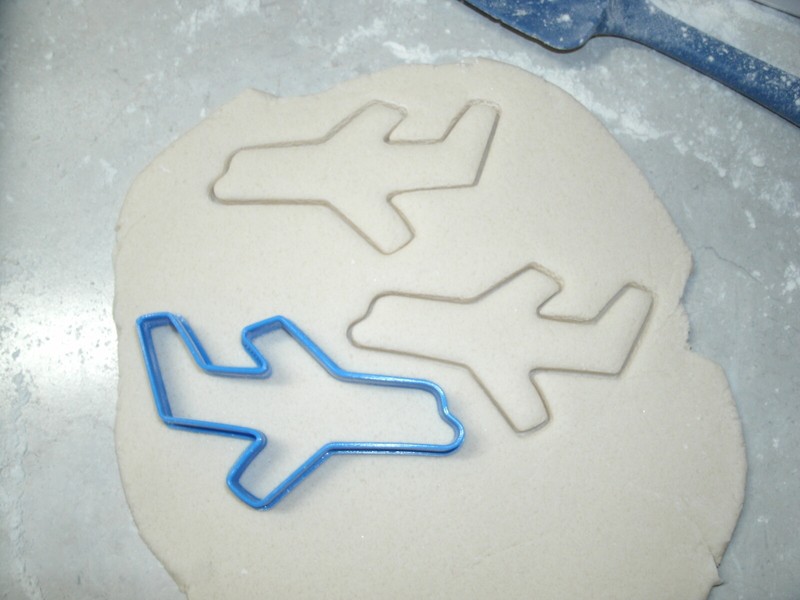 THINGS THAT GO PLANE TRAINS & AUTOMOBILES CAR STEAM ENGINE COOKIE CUTTER PR1031 gallery