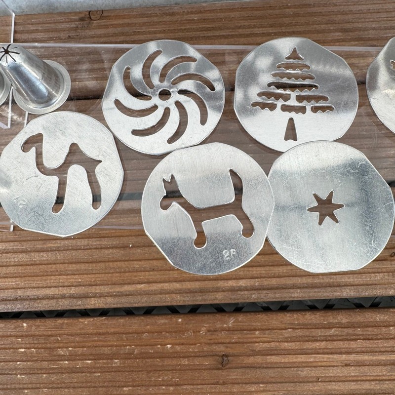 Vtg Mirro Aluminum Cookie Press Icing Decorating Set Spritz Cookies Icing Cakes gallery