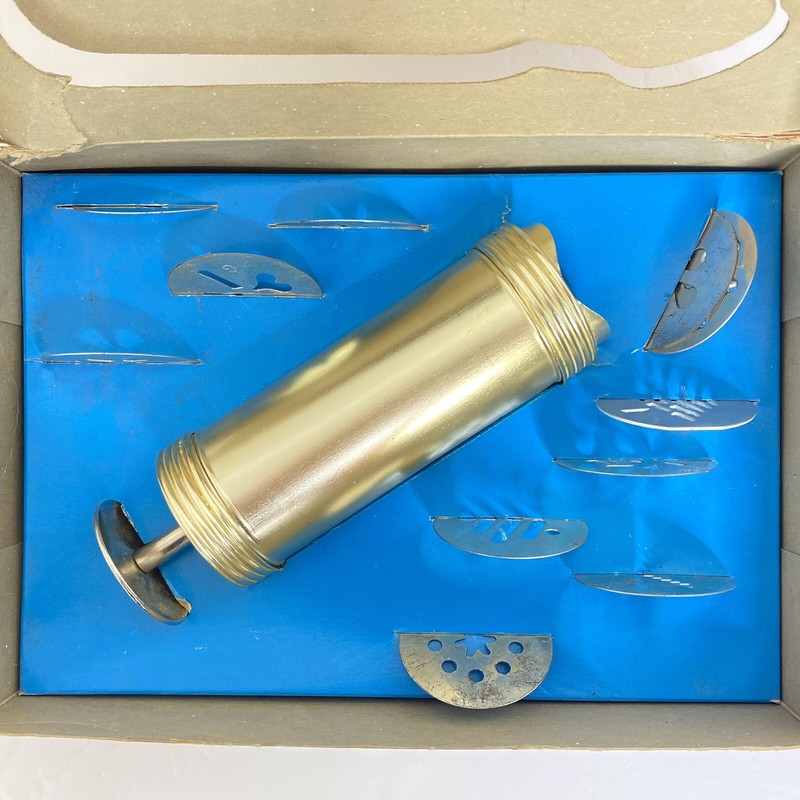 Vintage Ateco The Original Cookie & Noodle Maker #685 USA Complete! 10 Patterns! gallery