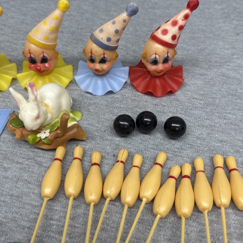Vintage 1970's Wilton Cake Toppers Lot - Clowns / Golf / Bowling gallery