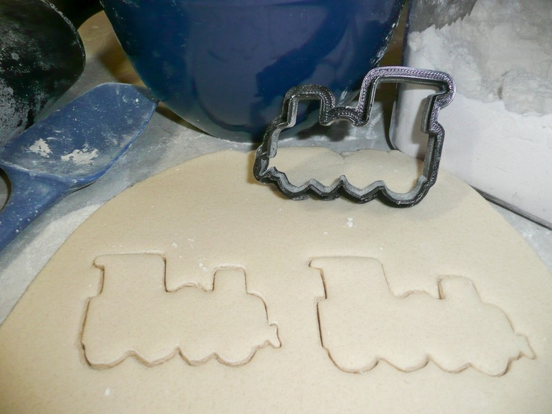 THINGS THAT GO PLANE TRAINS & AUTOMOBILES CAR STEAM ENGINE COOKIE CUTTER PR1031 gallery