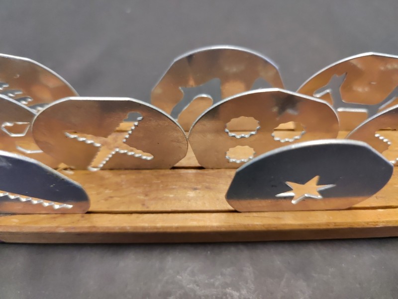 Vintage MIRRO Aluminum Cookie Press Pastry -3 Tips -12 Discs Decorator Set -Wood gallery