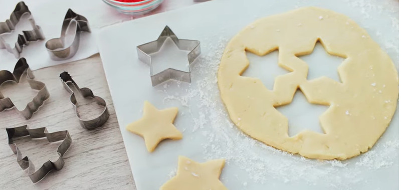 26 Piece:Williams Sonoma Dolly Parton Christmas Cookie Cutter Box Set, Star -New gallery