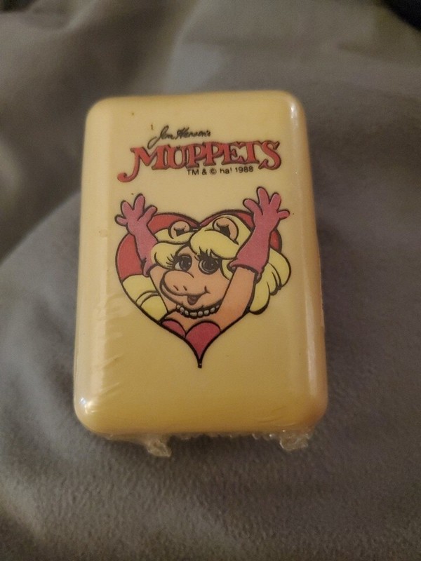 MUPPET Miss PIGGY Unused Vintage Collectable Mini Soap Bar And Case 1988