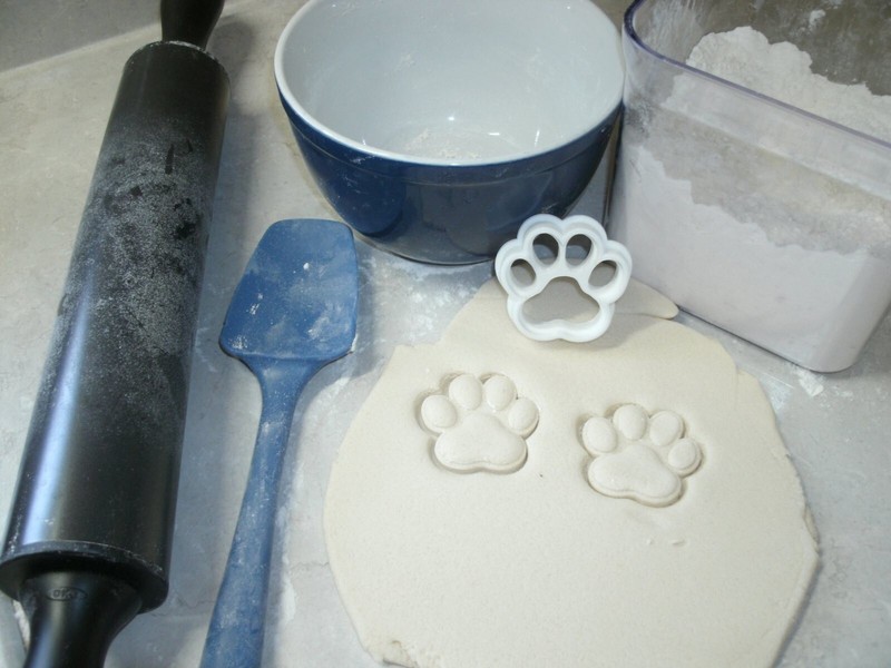 PLAYFUL KITTY CAT PET THEME SET OF 6 COOKIE CUTTERS MADE IN USA PR9028 gallery