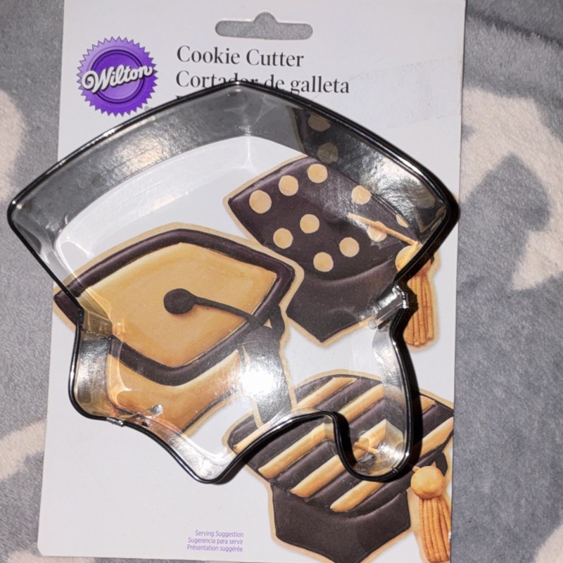Wilton Graduation Cap Cookie Cutter Metal Black Standard Size 1-Pack NEW