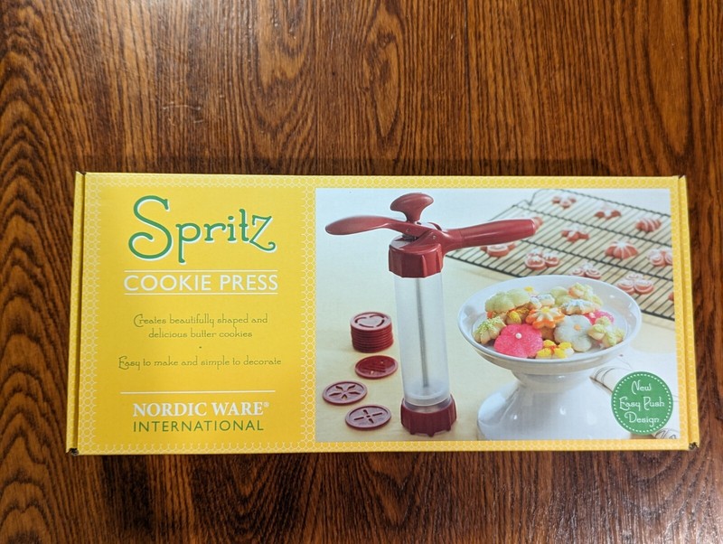 Nordic Ware Spritz 8″ Cookie Press with 12 Shape Discs for Christmas Cookies