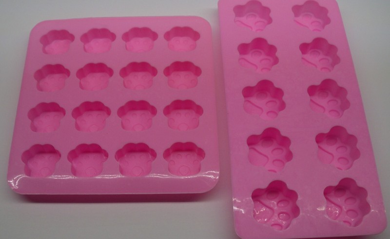 Puppy Dog Paw and Bone Trays Silicone Pet Treat Molds, Set of 5 gallery
