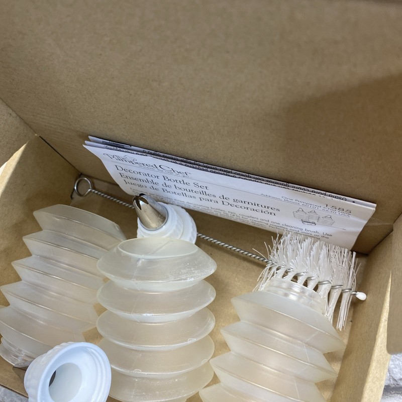 Pampered Chef Bottle Decorator Set 3 Tips Bottles Cake Cookie Frosting Shipfast gallery