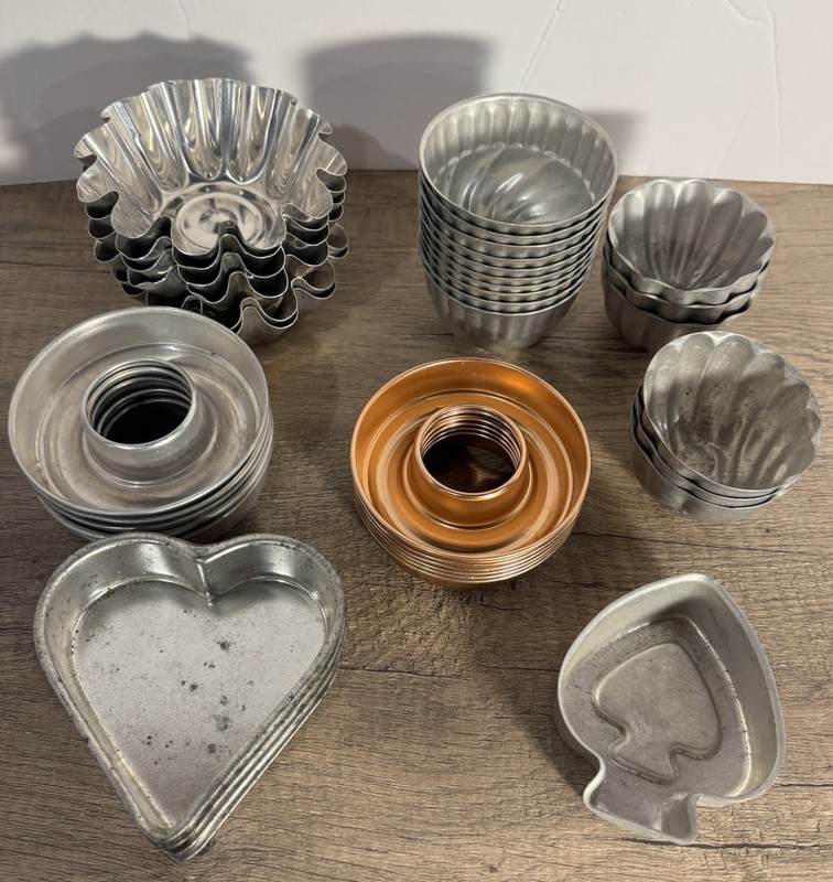 Lot 38 Vtg Mini Tins Jello Cake Molds Baking Pastry Heart Shell Bundt