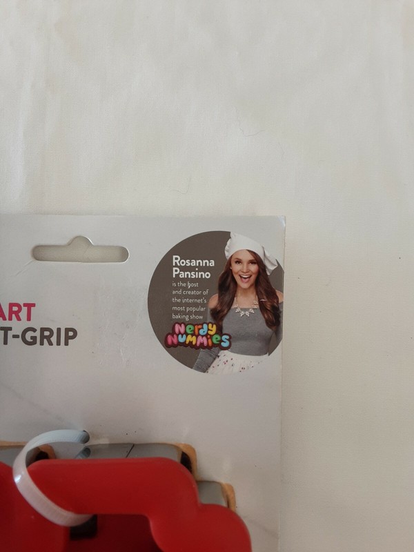 Wilton 8-Bit Red Heart Comfort Grip Cutter BRAND NEW! gallery