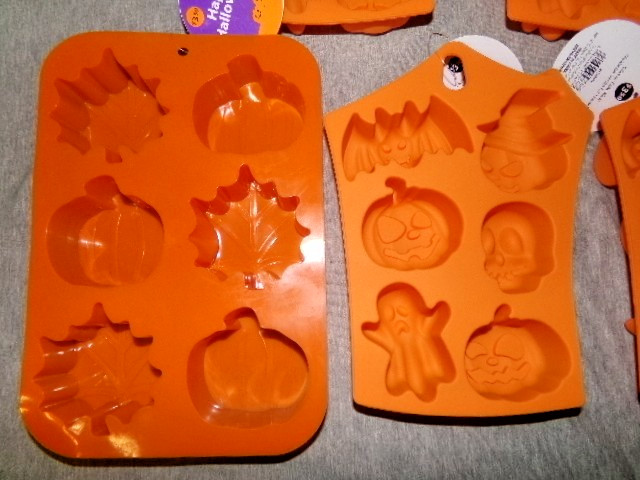 Lot Of 5 NEW Silicone Cake Molds Moulds Halloween Fall gallery