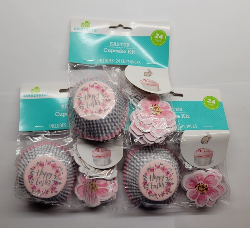 Wilton Cupcake Kit 24 Cups Flowers Picks Inserts Decoration 3 Pkgs