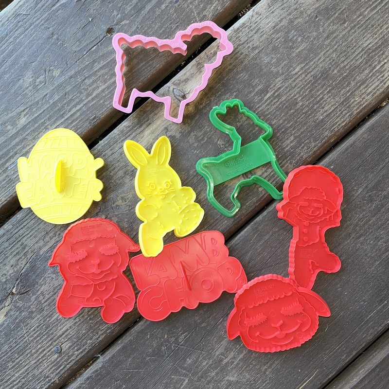 Wilton Lamb 1988/1990 /1993 Bunny Reindeer Happy Easter Cookie Cutters Lot Of 8