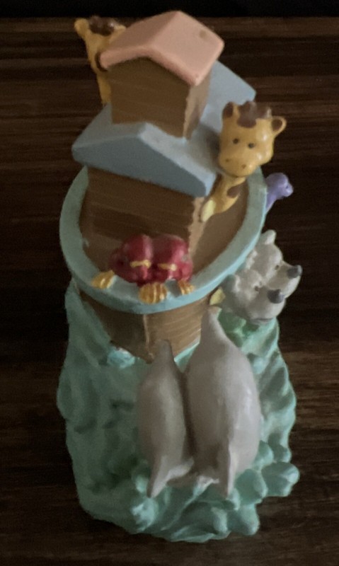 Wilton NOAH'S ARK SPECIAL MEMORIES Keepsake Resin Home Decor Cake Topper gallery