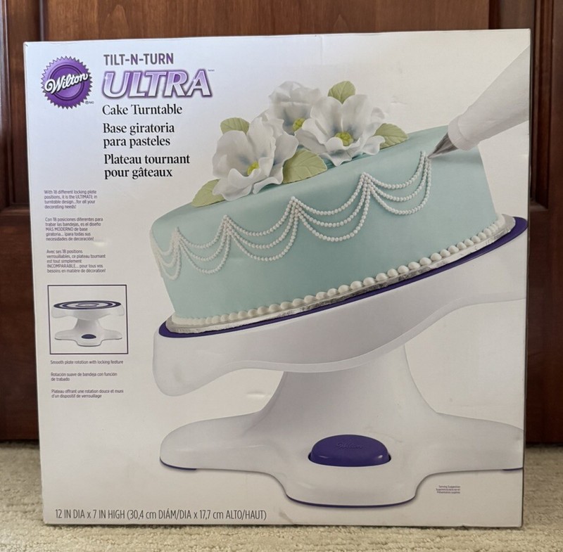 Tilt N Turn Ultra Turntable from Wilton 121