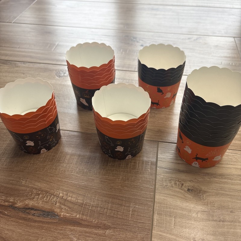 38 Halloween Paper Baking + Snack Cups