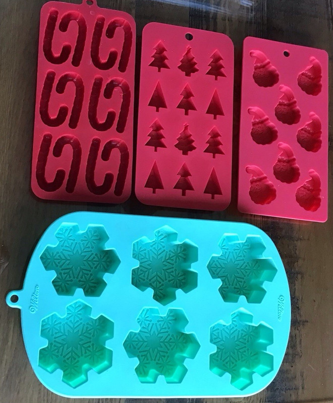 Christmas Candy Molds Lot Of 4 Wilton Snowflakes Santa Xmas Trees & Candy Canes gallery