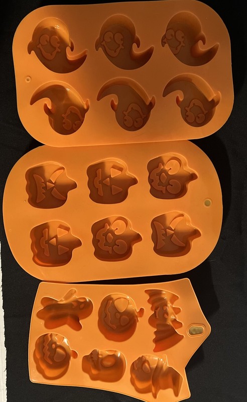 Halloween Cupcake/cookie Silicone Molds- Set Of 3 Ghosts, Pumpkins And Bat