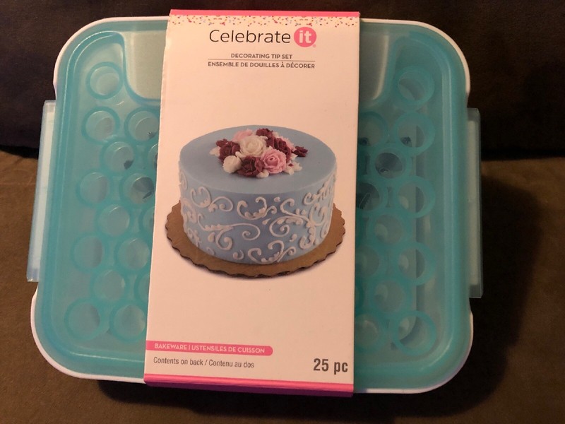 Celebrate Decorating Kit Tip Set 25pcs gallery