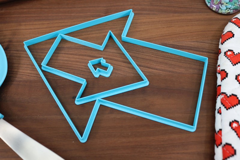 XL Arrow Cookie Cutters - 9in through 1in Concentric Cutters gallery