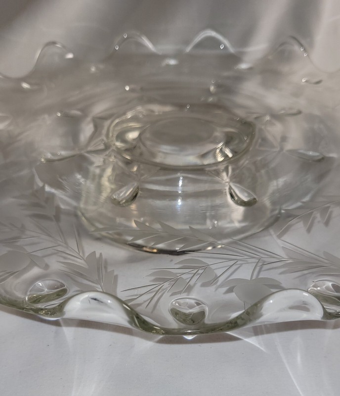 Etched Glass Scalloped Edge Clear Glass 12 inch Cake Stand gallery