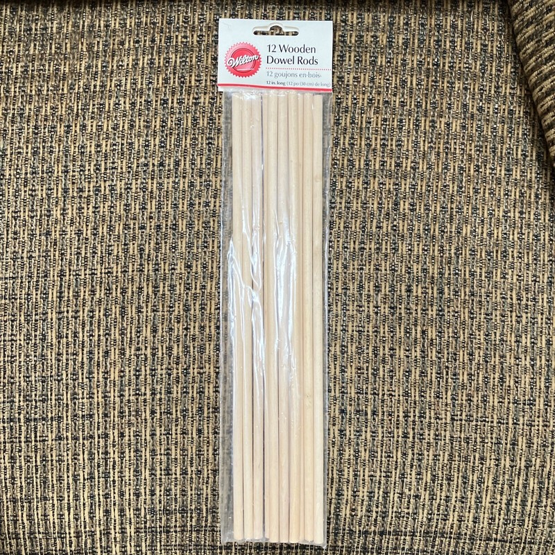 Wilton Wooden Dowel Rods – 12 Per Pack – NOS – 12 in Long x .25 in 399-1009
