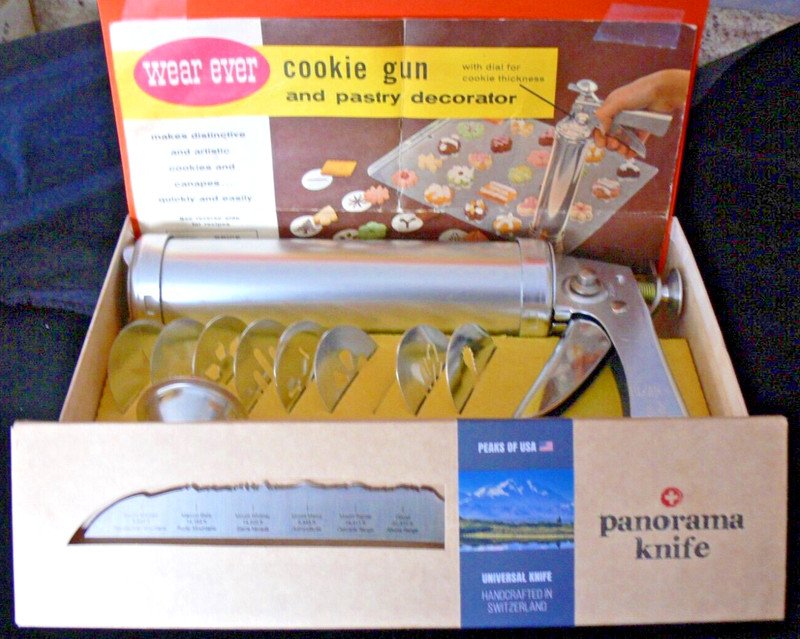 Vintage Wear-Ever Cookie Gun Pastry Decorator Trigger-Quick Complete W/New Knife