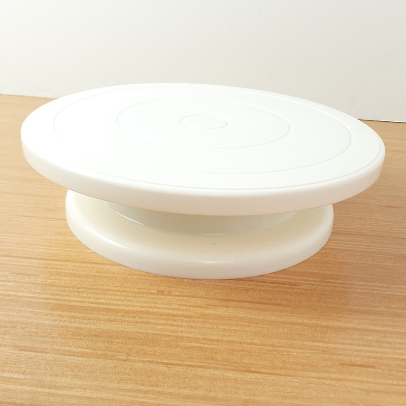 Wilton Revolving Cake Stand Ball Bearing 11" White Turntable Cake Decorating Vtg gallery