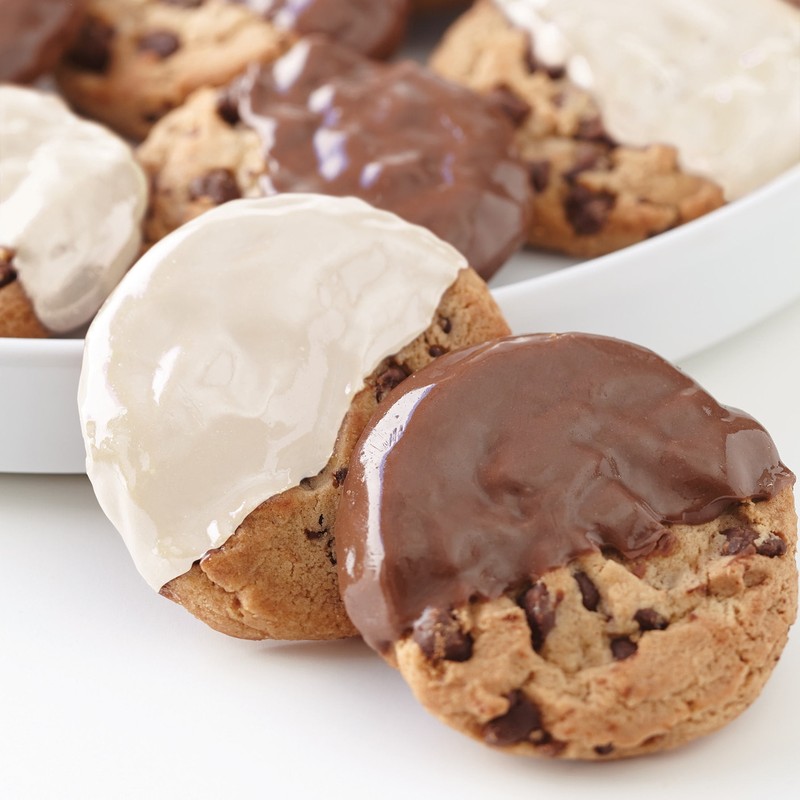 Wilton Candy Melts Silicone Dual Melting Pot Insert, White and Black Pot gallery