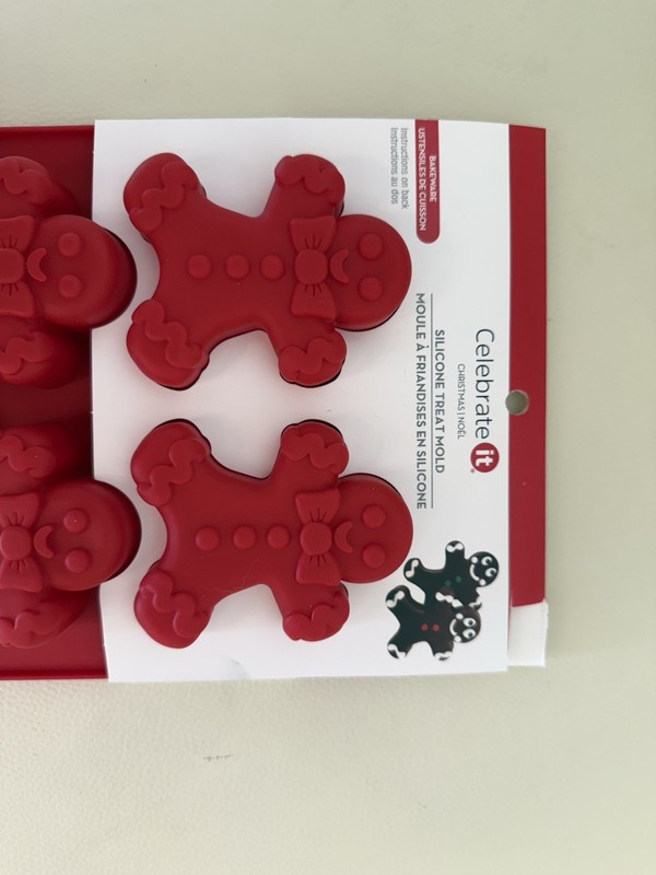 CELEBRATE IT SILICONE TREAT CANDY MOLD 8 CAVITIES GINGERBREAD MAN FREE SHIP gallery