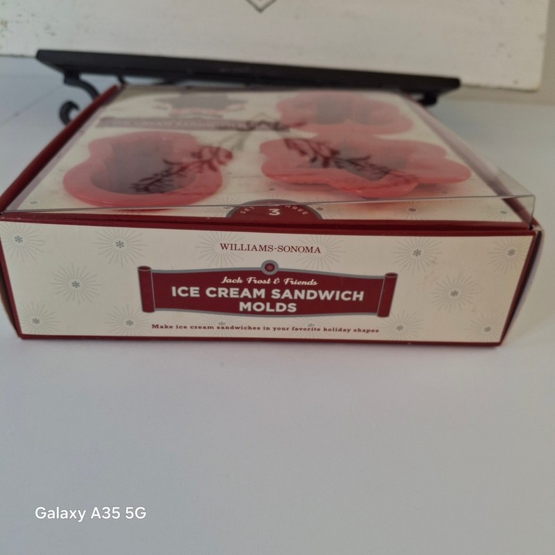 Williams Sonoma Jack Frost & Friends Holiday Ice Cream Sandwich Molds Set of 3 gallery