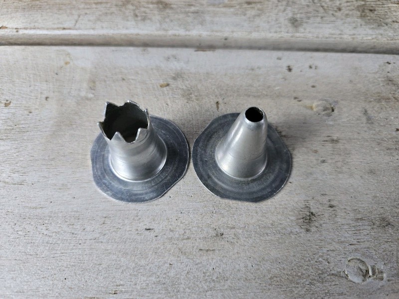 2 Vintage Mirro Cookie Press Aluminum Replacement Decorator Tips/Points 2″ Inch
