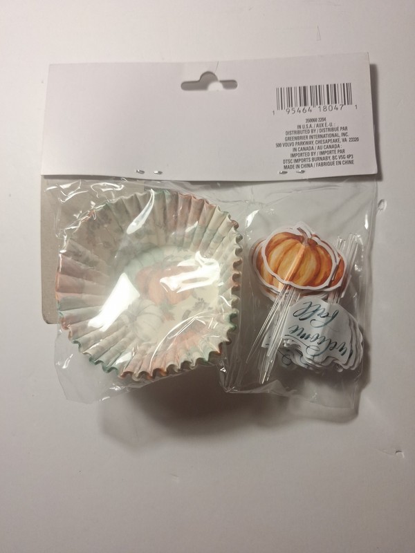 Fall-Themed Cup Cake Baking Kit Decorative Liners Matching Toppers New 1119B19 gallery