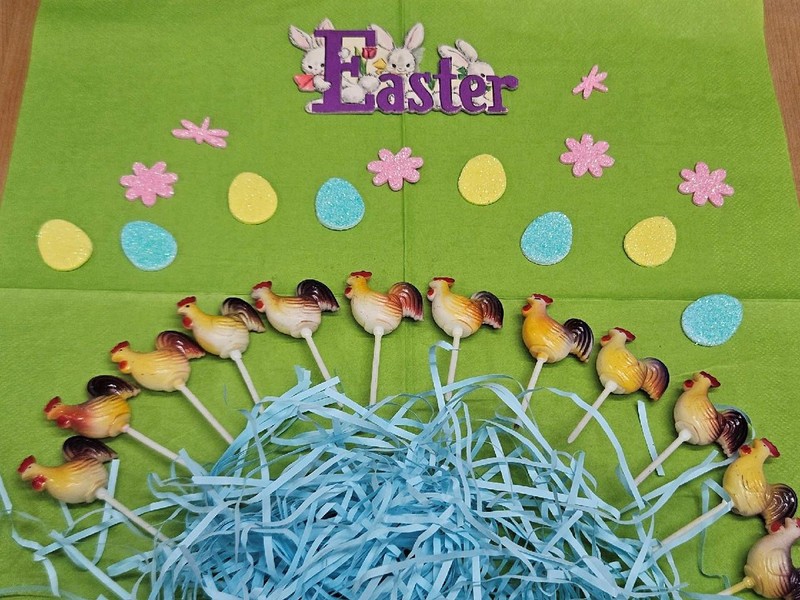 12 Vintage Chickens Cupcake Toppers Easter Cupcake Cake Picks