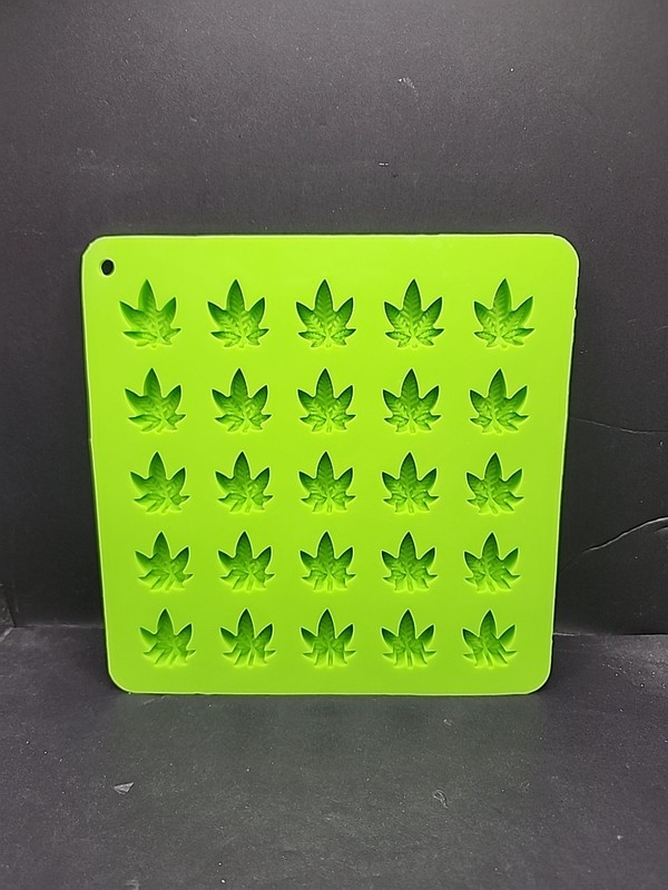 Silicone Gummy Mold 3 Pack Leaf Shape BPA Free Food Safe Treats Easy Release gallery