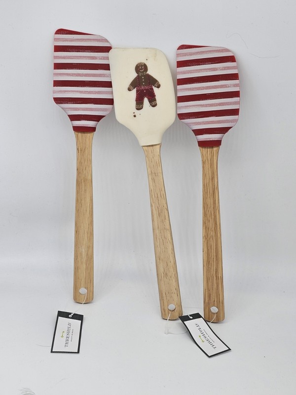 Threshold Quality& Design 3 Spatulas Holiday Season, Christmas BPA Free