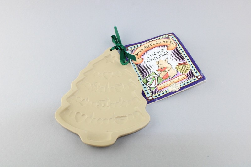 Brown Bag Cookie Art Mold Christmas Tree 1986 Hill Design Stoneware Recipe book