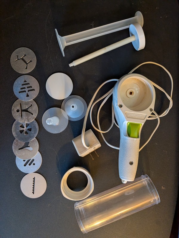 Vtg Wear-Ever Super Shooter 70001 Electric Cookie Candy Maker gallery