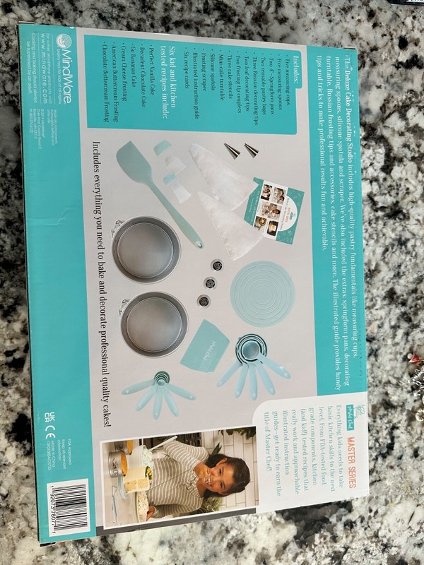 Playful Chef Master Series - Deluxe Cake Decorating Studio Ages 8+ NIB gallery