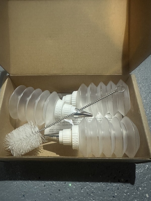 NEW!! Pampered Chef Decorator Bottle Set, Set of 3, #1585