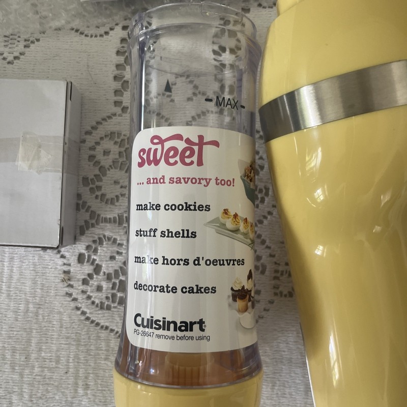 Cuisinart Electric Cookie Press Yellow CCP‑10Y 12 Discs 6 Tips - Tested gallery
