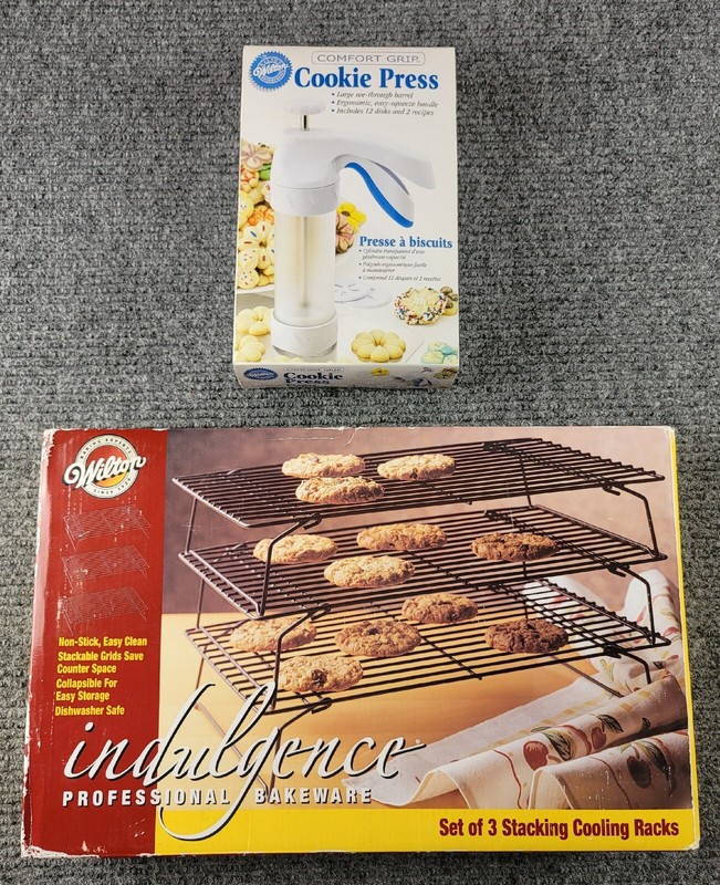 Wilton Indulgence Professional Bakeware Stackable Cooling Racks Cookie Press new